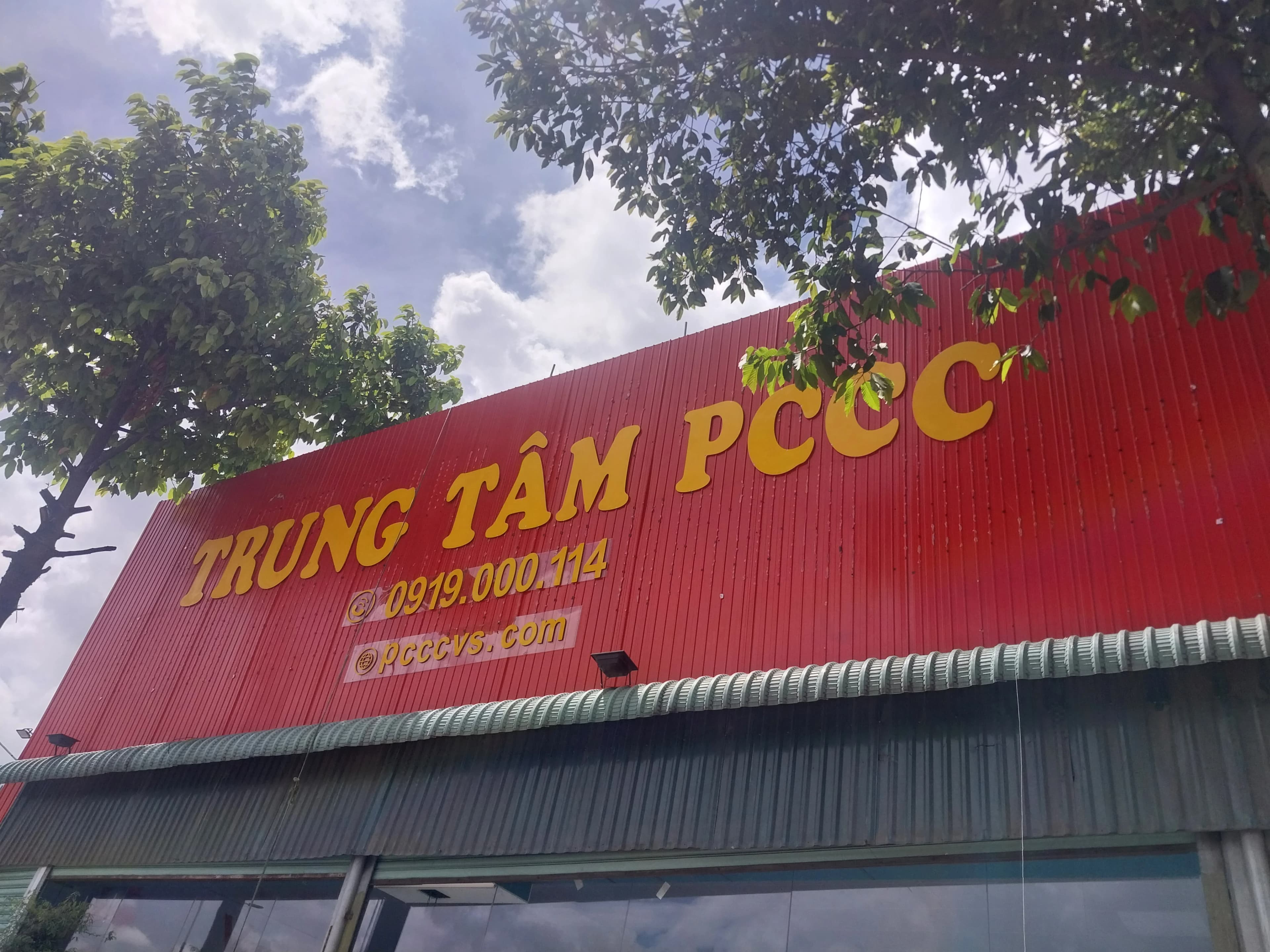 Biển Quảng Cáo 18